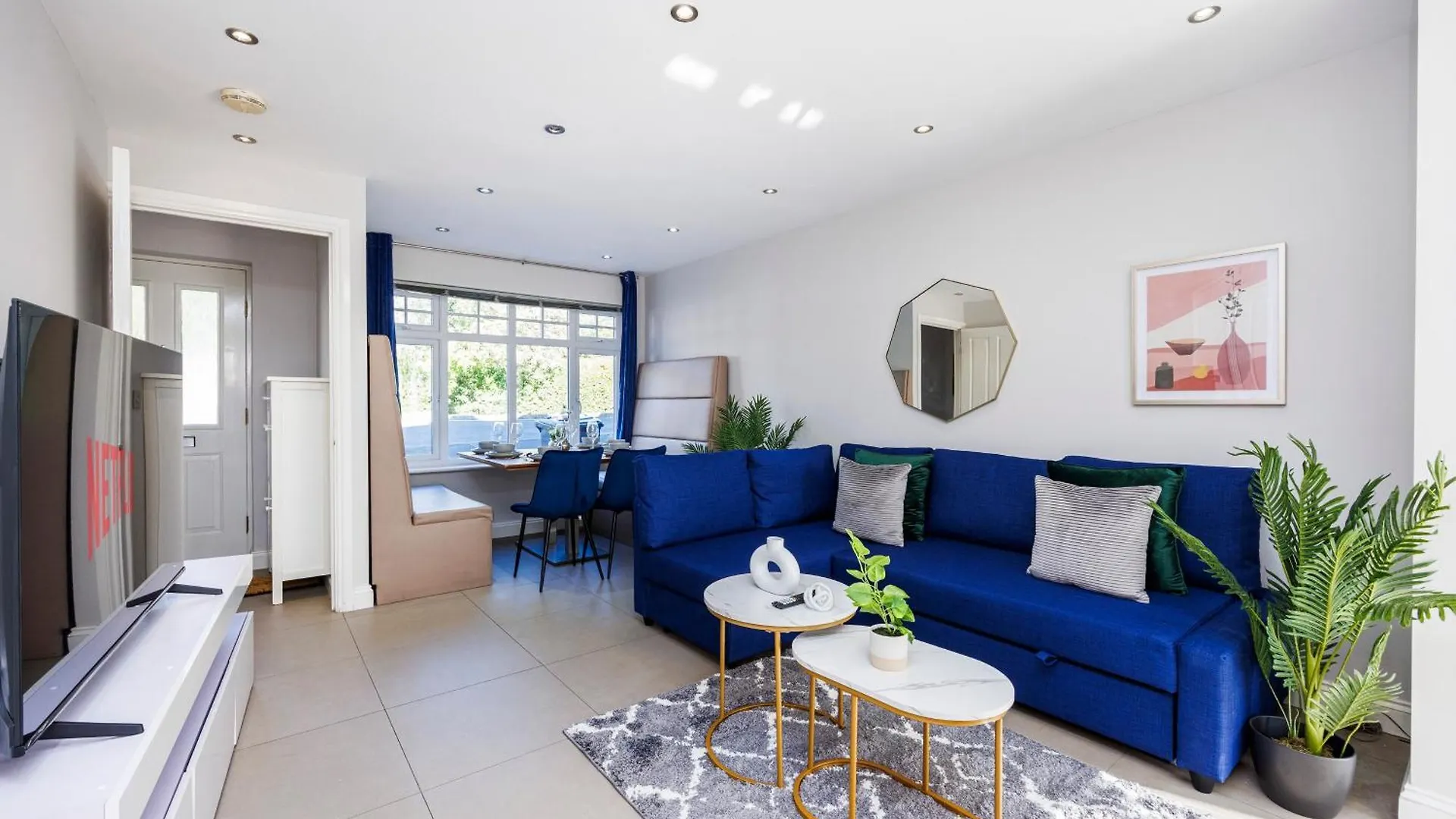 4 Bed Townhouse In Uxbridge Ideal For Families Or Contractors Hillingdon Casa vacanze