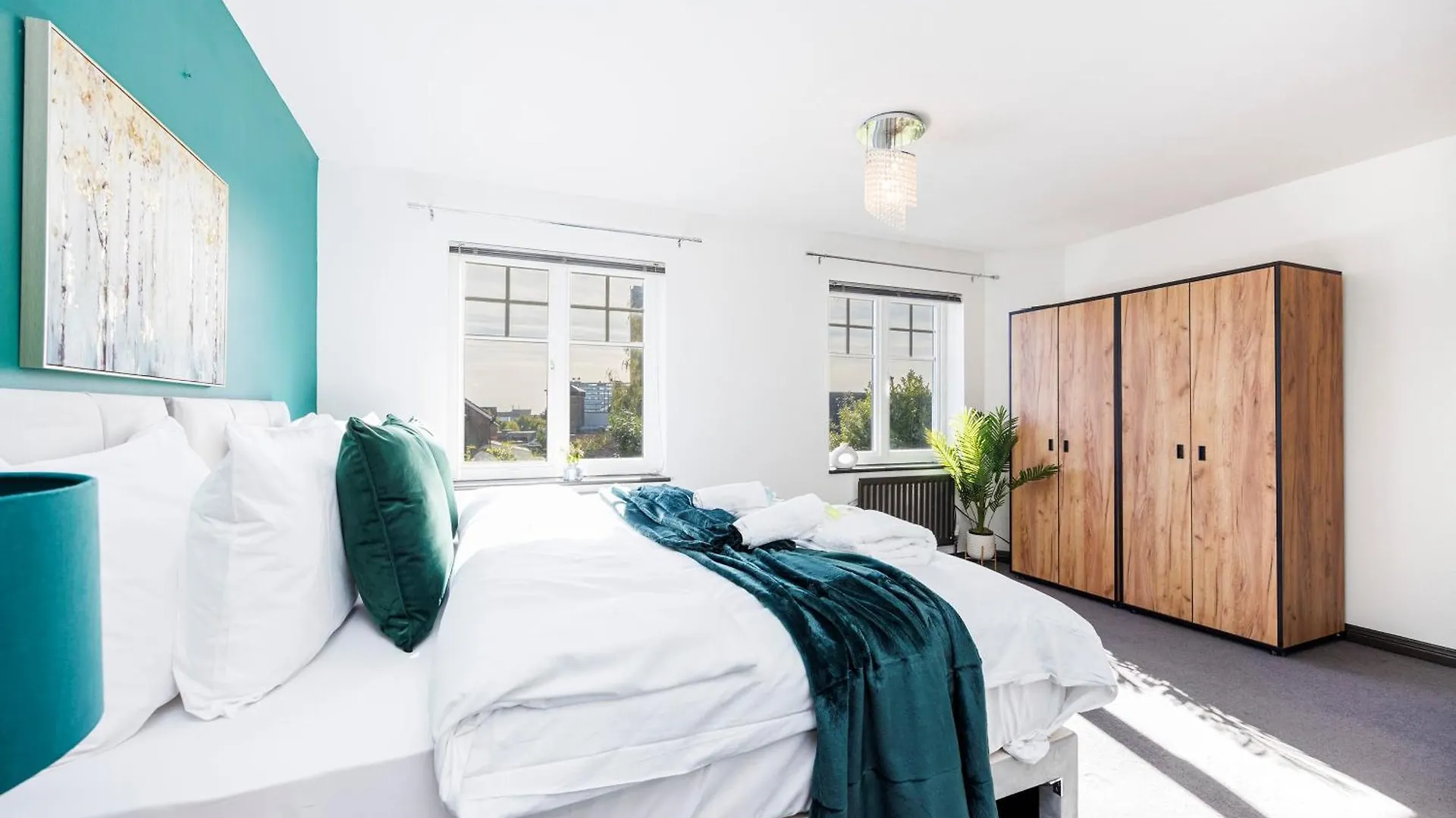 Casa vacanze 4 Bed Townhouse In Uxbridge Ideal For Families Or Contractors Hillingdon