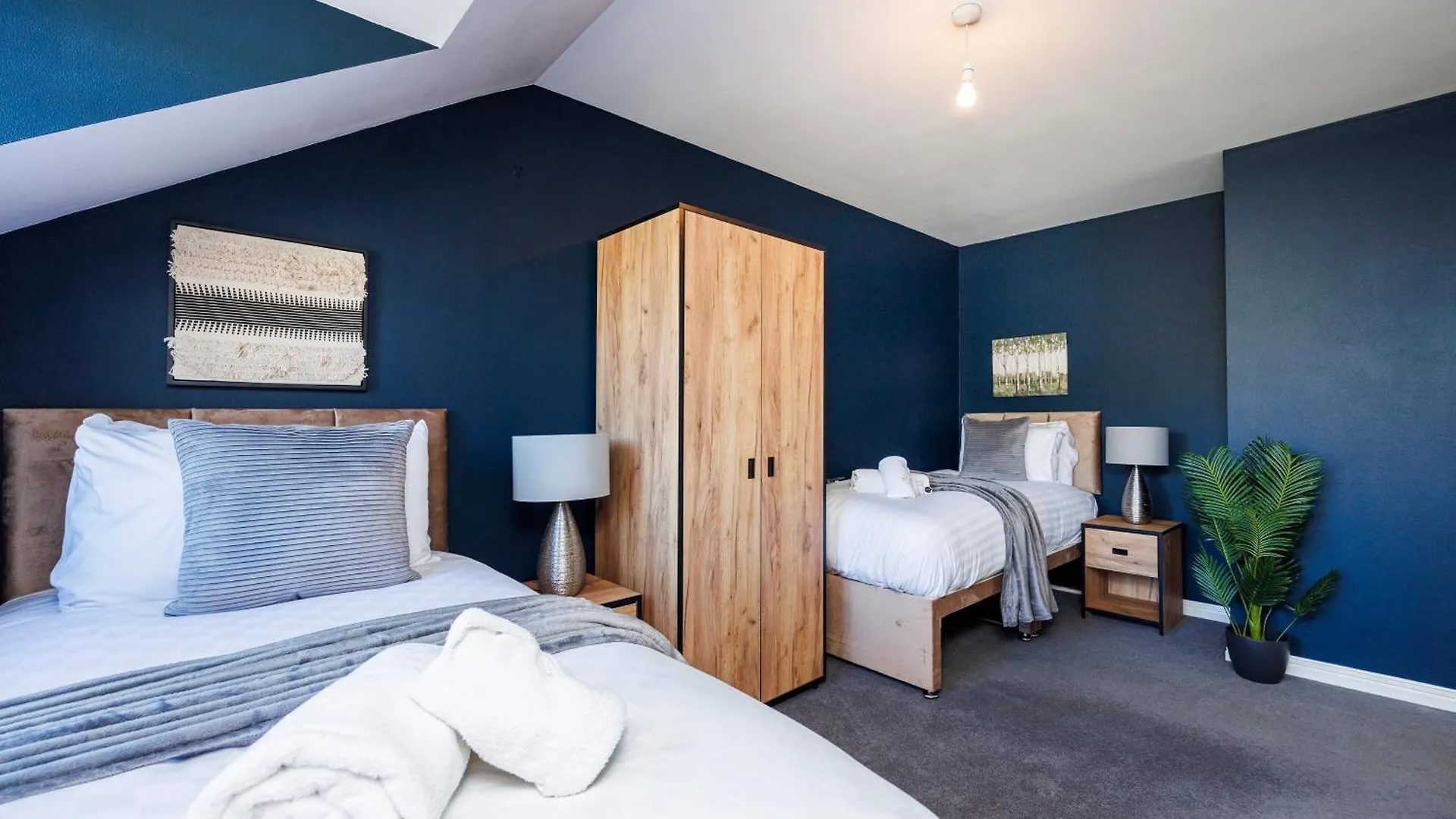 Casa vacanze 4 Bed Townhouse In Uxbridge Ideal For Families Or Contractors Hillingdon Regno Unito